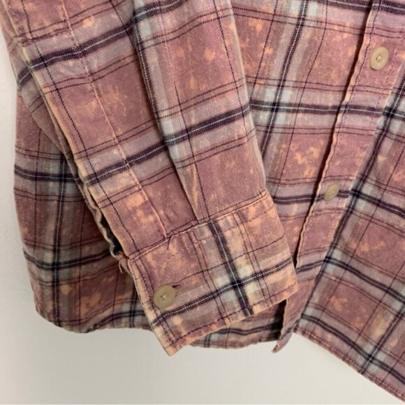 Amnesia Distressed Plaid Shirt - Picture 3 of 8